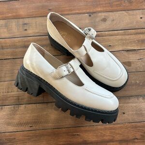 Seychelles Luster Mary Jane Platforms Ivory 9.5